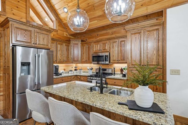 1172 Settlers Ridge Road, Ellijay, GA 30540