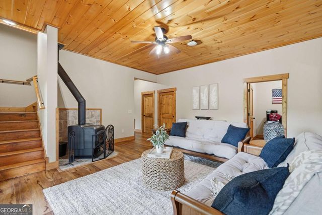 1172 Settlers Ridge Road, Ellijay, GA 30540