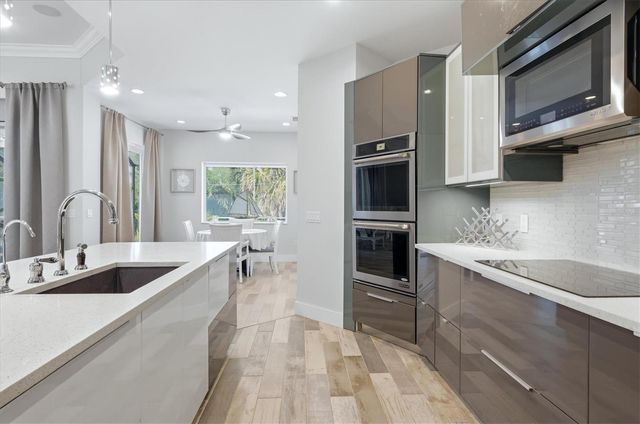 1112 SENECA ROAD, Venice, FL 34293