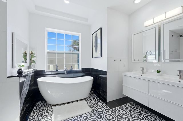 1112 SENECA ROAD, Venice, FL 34293