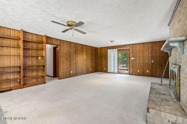 1218 Hitch Rd, Maryville, TN 37804