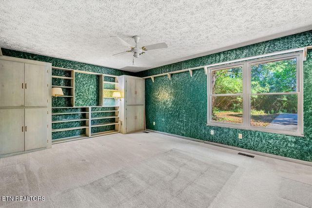 1218 Hitch Rd, Maryville, TN 37804