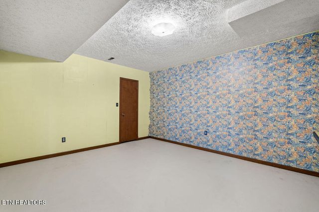 1218 Hitch Rd, Maryville, TN 37804