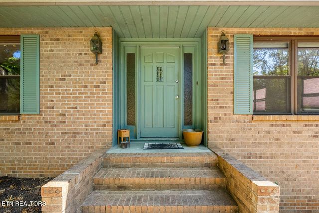 1218 Hitch Rd, Maryville, TN 37804