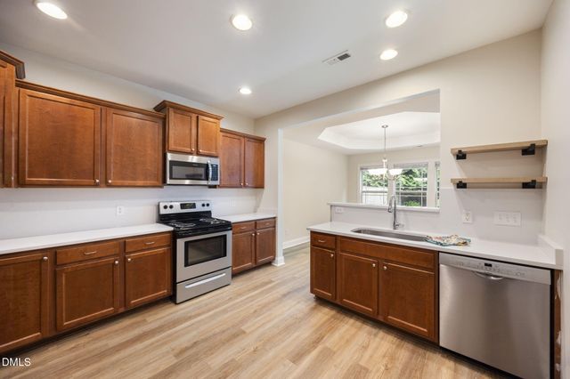 716 Ennis Creek Lane, Cary, NC 27513