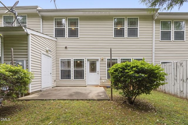 716 Ennis Creek Lane, Cary, NC 27513
