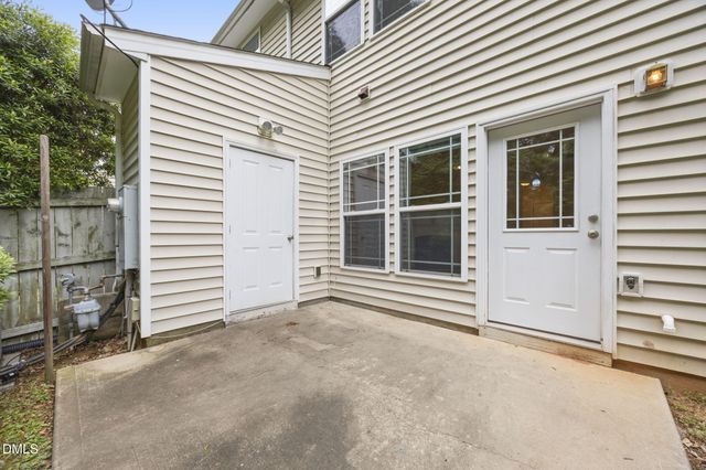 716 Ennis Creek Lane, Cary, NC 27513
