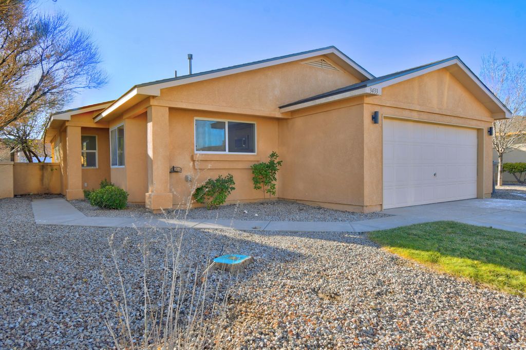 3433 Martin Meadows Drive NE, Rio Rancho, NM 87144