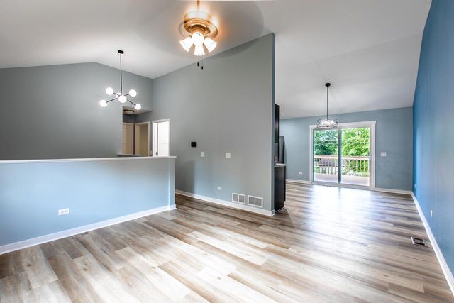 9033 271st AVENUE, Salem, WI 53168
