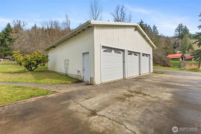 545 Davis Lake Rd, Morton, WA 98356