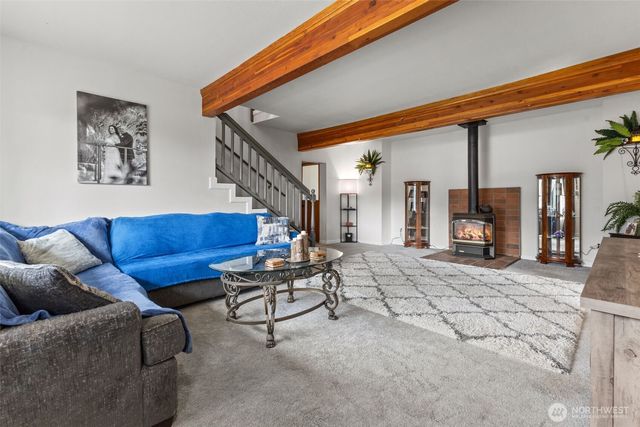 545 Davis Lake Rd, Morton, WA 98356