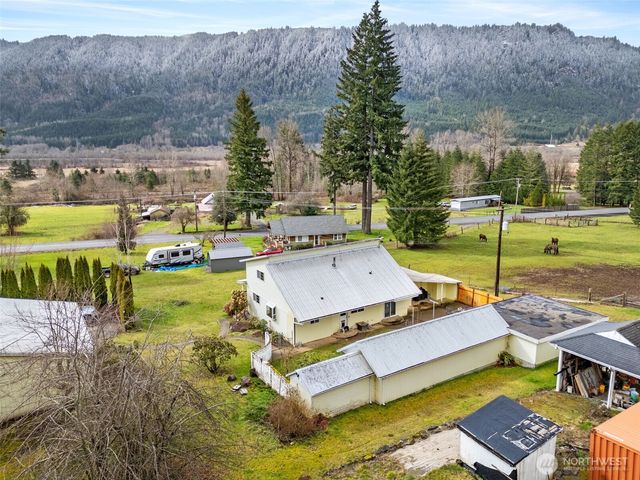 545 Davis Lake Rd, Morton, WA 98356