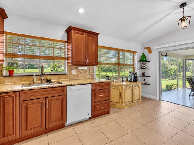 5420 PINE Circle, Coral Springs, FL 33067