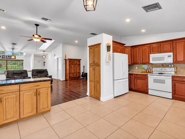 5420 PINE Circle, Coral Springs, FL 33067