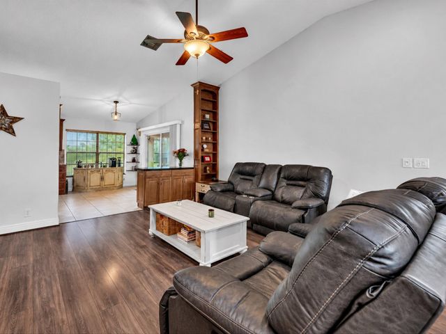 5420 PINE Circle, Coral Springs, FL 33067