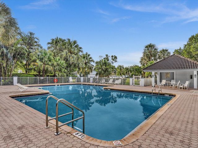 5420 PINE Circle, Coral Springs, FL 33067