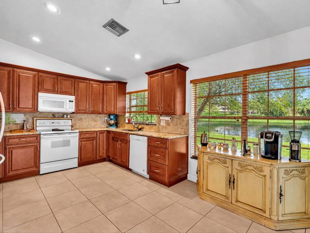 5420 PINE Circle, Coral Springs, FL 33067