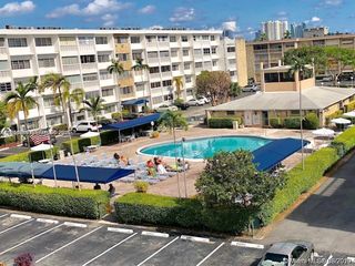 330 SE 2nd St 305H, Hallandale Beach, FL 33009