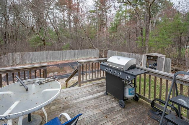 5 Lisa Terrace, Pelham, NH 03076