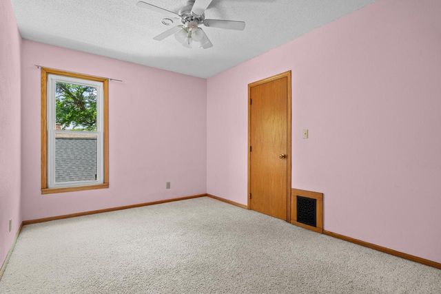 2005 State STREET, La Crosse, WI 54601