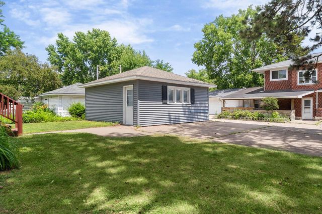 2005 State STREET, La Crosse, WI 54601