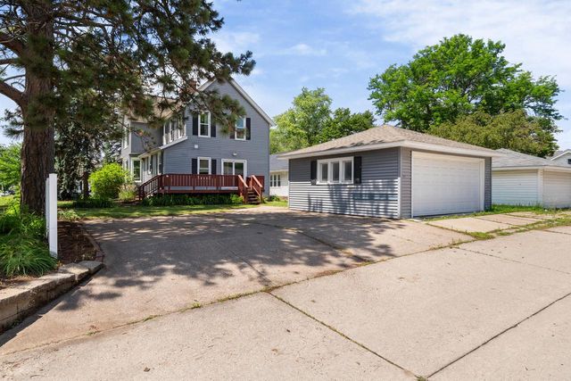 2005 State STREET, La Crosse, WI 54601