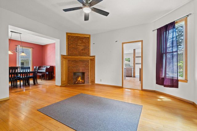2005 State STREET, La Crosse, WI 54601