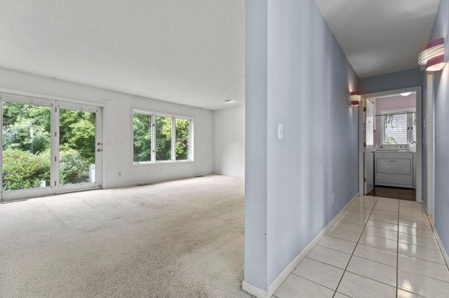 4526 137th Street W, Apple Valley, MN 55124