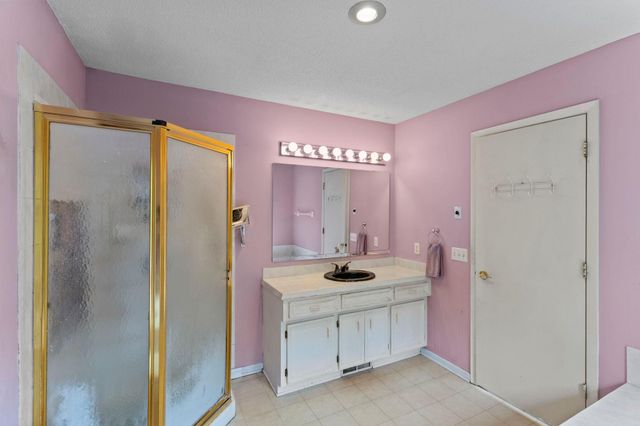 4526 137th Street W, Apple Valley, MN 55124