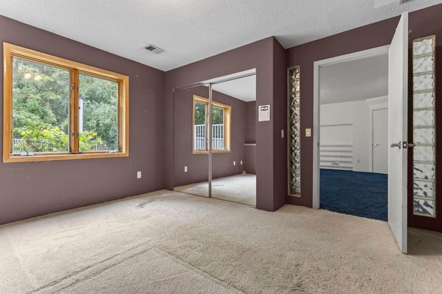4526 137th Street W, Apple Valley, MN 55124