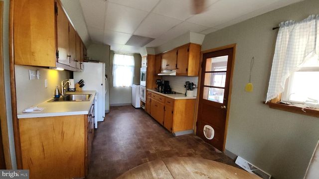 52 RIVER RD, Bridgeton, NJ 08302