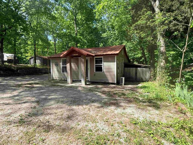 133 MAXINE NELSON RD, Parsons, TN 38363