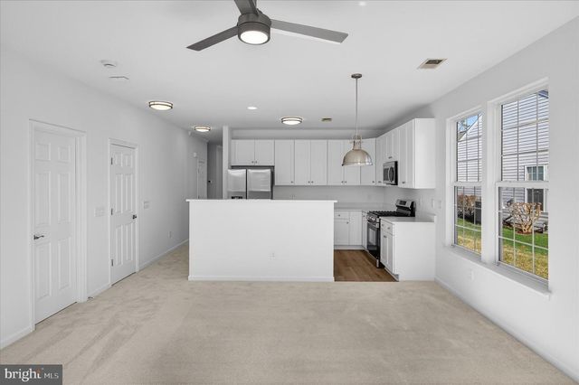 16127 DANCING LEAF PL, Dumfries, VA 22025