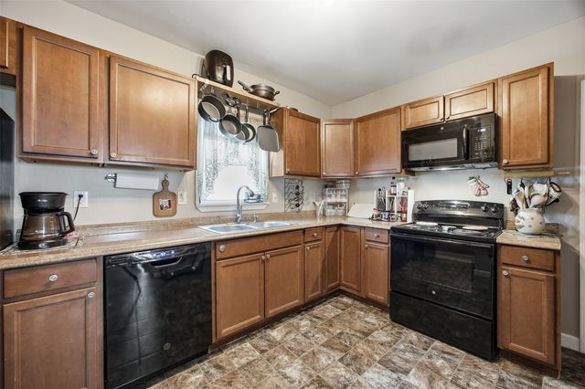 1418 4th Avenue SE, Cedar Rapids, IA 52403