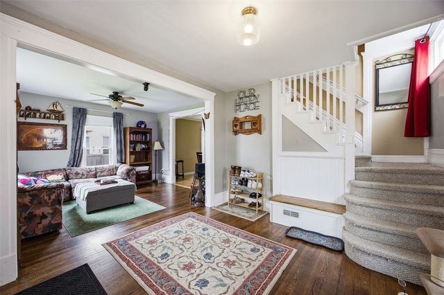 1418 4th Avenue SE, Cedar Rapids, IA 52403