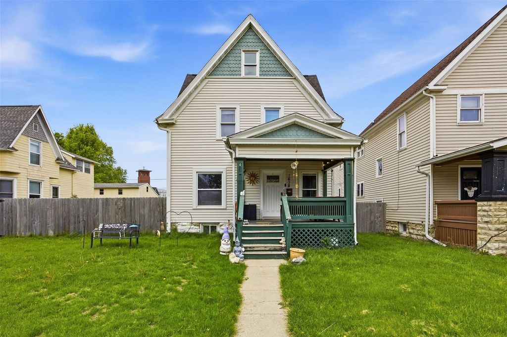 1418 4th Avenue SE, Cedar Rapids, IA 52403