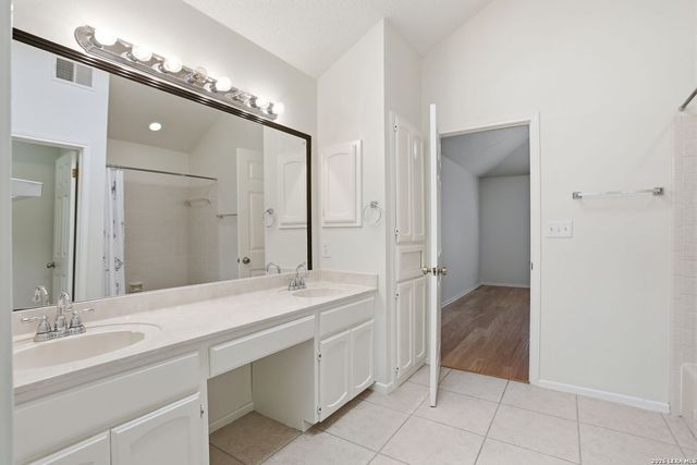 1826 Encino Rio, San Antonio, TX 78259