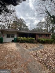 4089 Thetford Court, Decatur, GA 30035