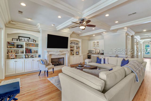 144 Harbour Psge, Hilton Head Island, SC 29926