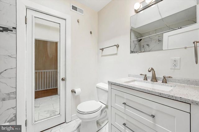 5851 FERNWOOD ST, Philadelphia, PA 19143