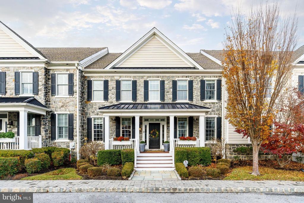 3711 LISETER GDNS, Newtown Square, PA 19073