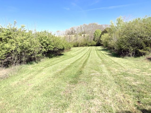 8235 KY-761, Nancy, KY 42544