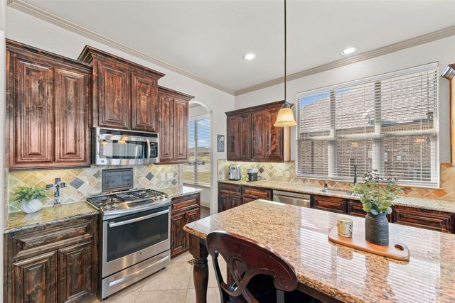 206 Charleston Lane, Fate, TX 75189