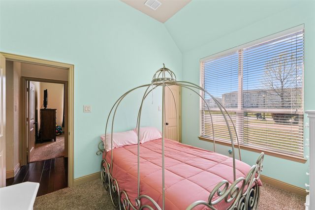 206 Charleston Lane, Fate, TX 75189