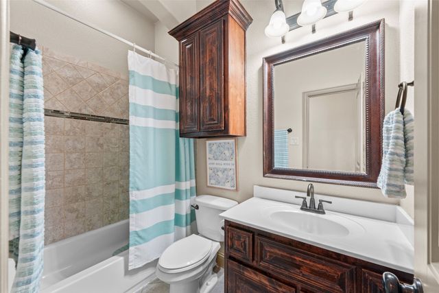 206 Charleston Lane, Fate, TX 75189