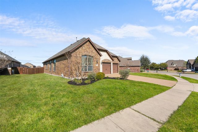 206 Charleston Lane, Fate, TX 75189