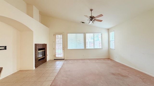 2518 clayridge Ct, Riverbank, CA 95367