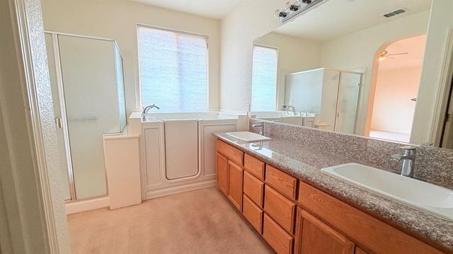 2518 clayridge Ct, Riverbank, CA 95367