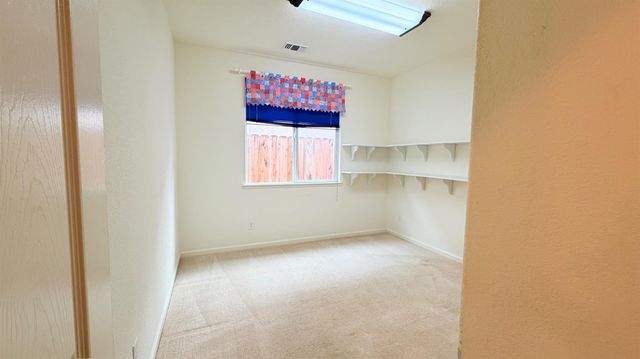 2518 clayridge Ct, Riverbank, CA 95367