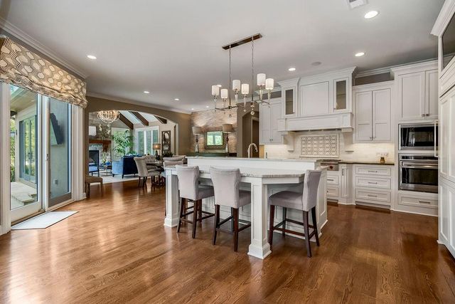 4600 W 146th Street, Overland Park, KS 66224
